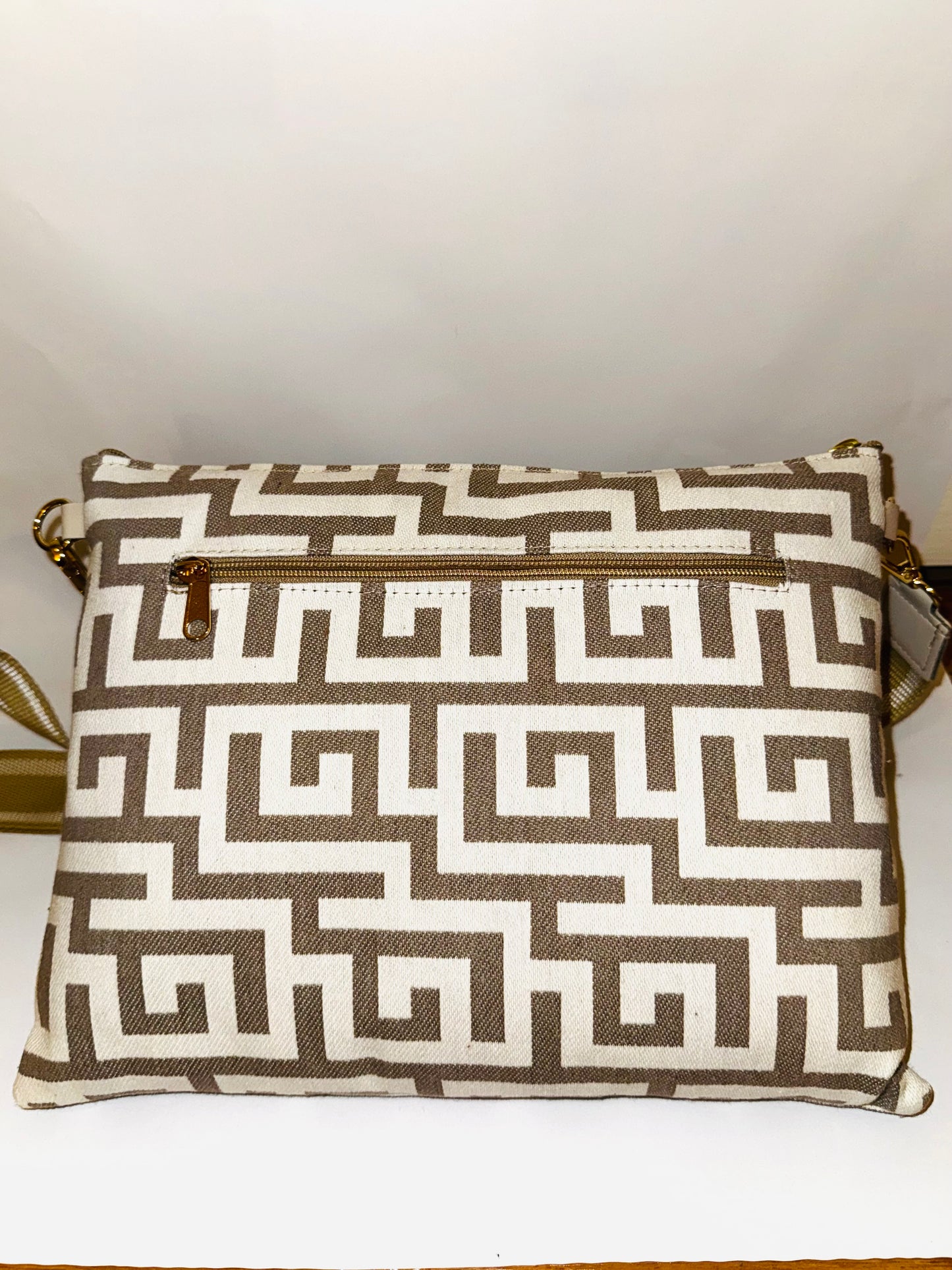 Elara Large Crossbody / Clutch Handbag Ari Giorgio Greece