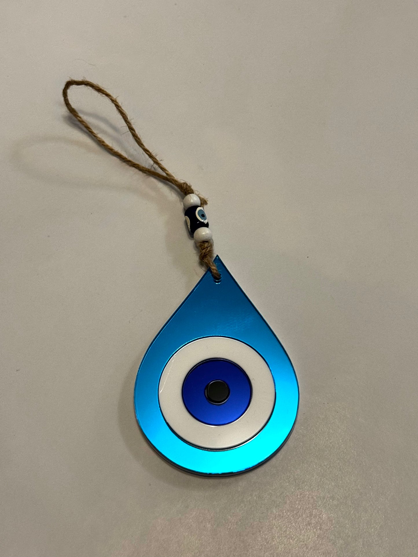 Hanging Tear Drop Eye (mati)