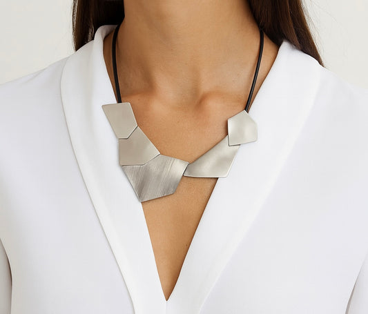 Mia Necklace