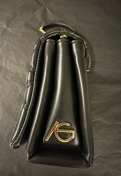 Quilted Ari Giorgio Greece bag black and gold
