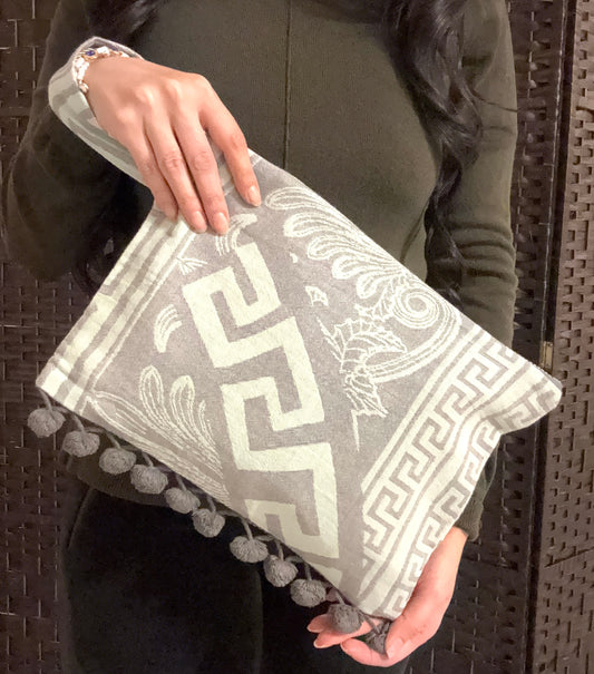 Meandros Clutch